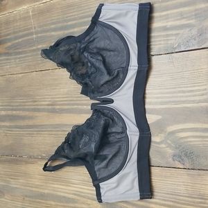 Torrid Curves Underwire Lace Bra Size 1